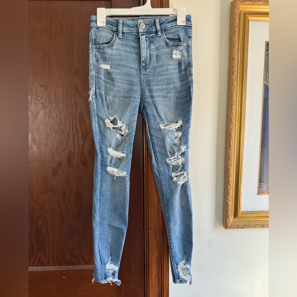 AEO ripped high waisted skinny jeans